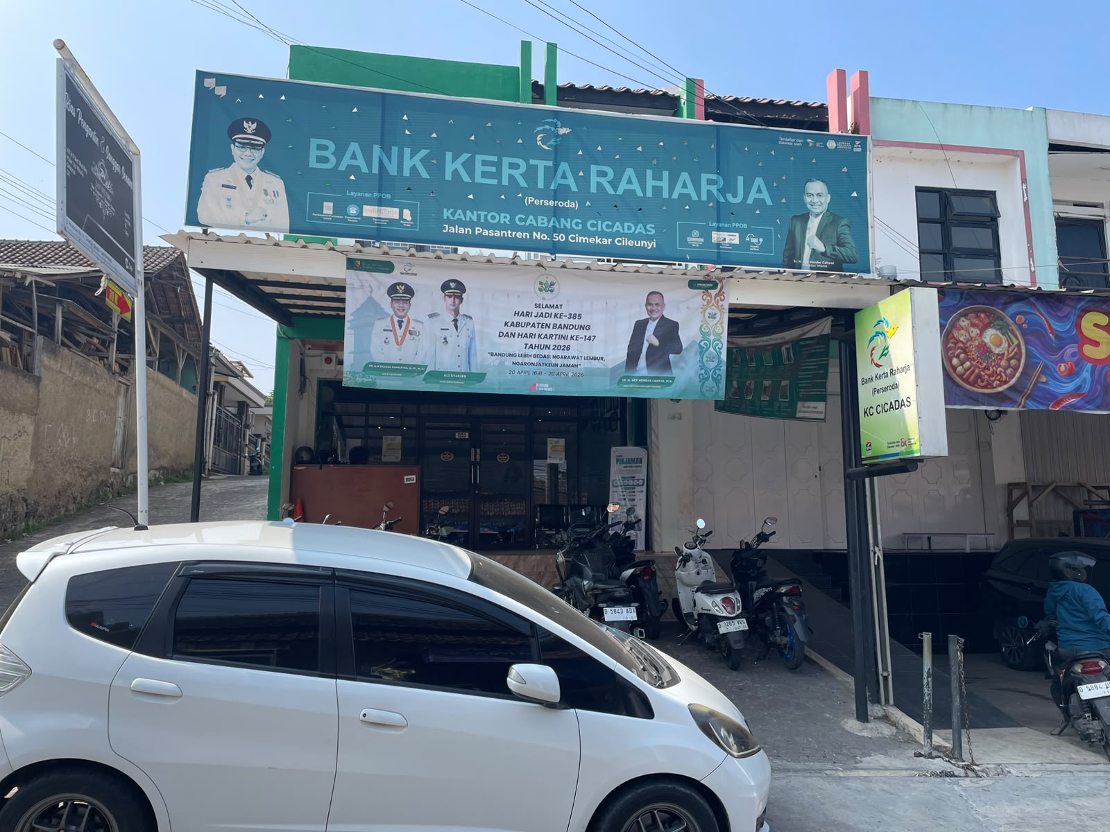 Kantor Cabang Cicadas